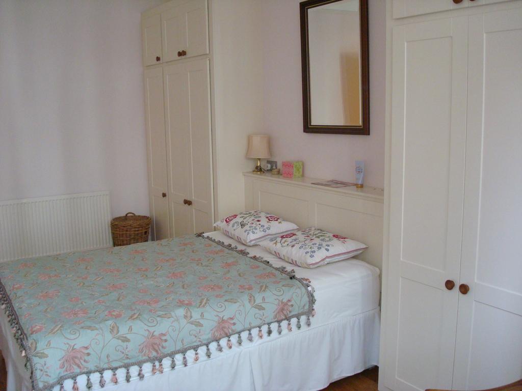 Ferienwohnung Luxury Holland Park, Sleeps 2, Free S'Fast Wifi London Exterior foto