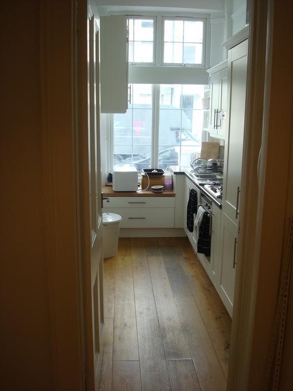 Ferienwohnung Luxury Holland Park, Sleeps 2, Free S'Fast Wifi London Exterior foto