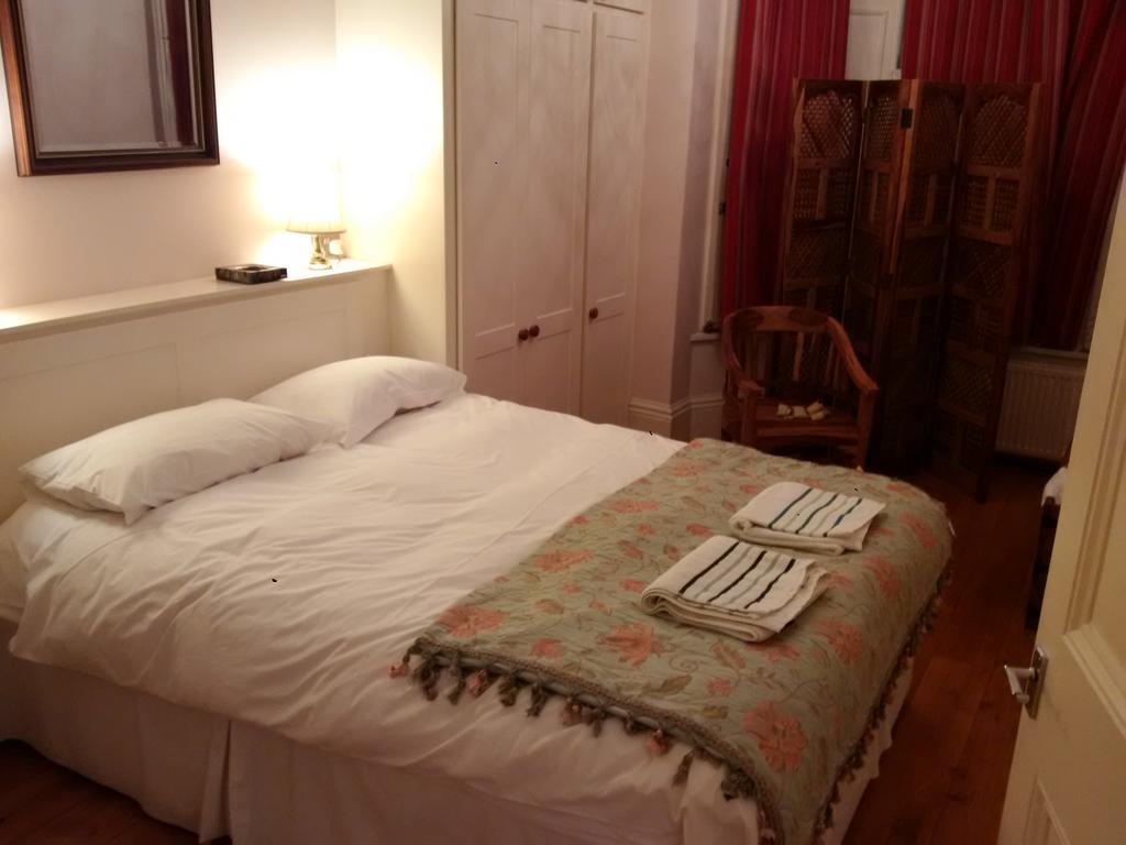 Ferienwohnung Luxury Holland Park, Sleeps 2, Free S'Fast Wifi London Exterior foto